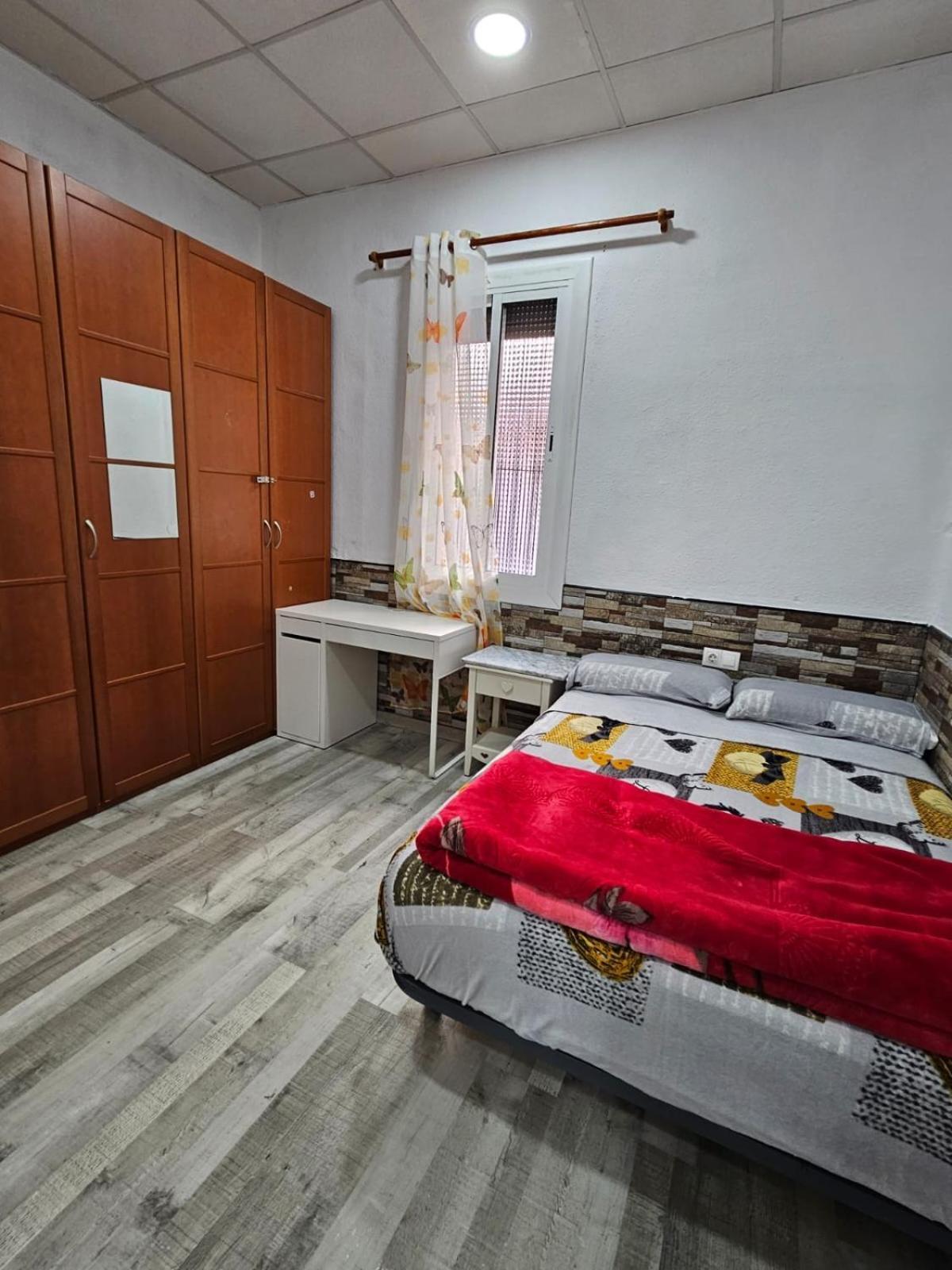 Habitacion Doble Con Bano Privado L'Hospitalet de Llobregat Exteriér fotografie